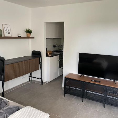 Komfortables Apartment In Der Naehe Der Messe Hannover Esterno foto