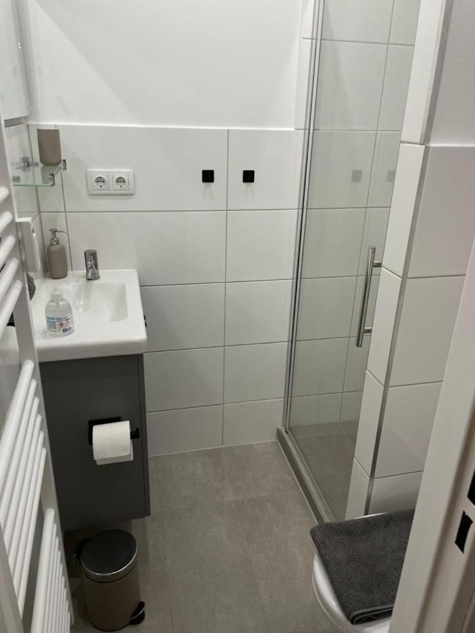 Komfortables Apartment In Der Naehe Der Messe Hannover Esterno foto